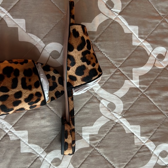 🎉J.Crew🎉Abbie Slide in leopard calf hair🎉🎉 - Picture 8 of 8